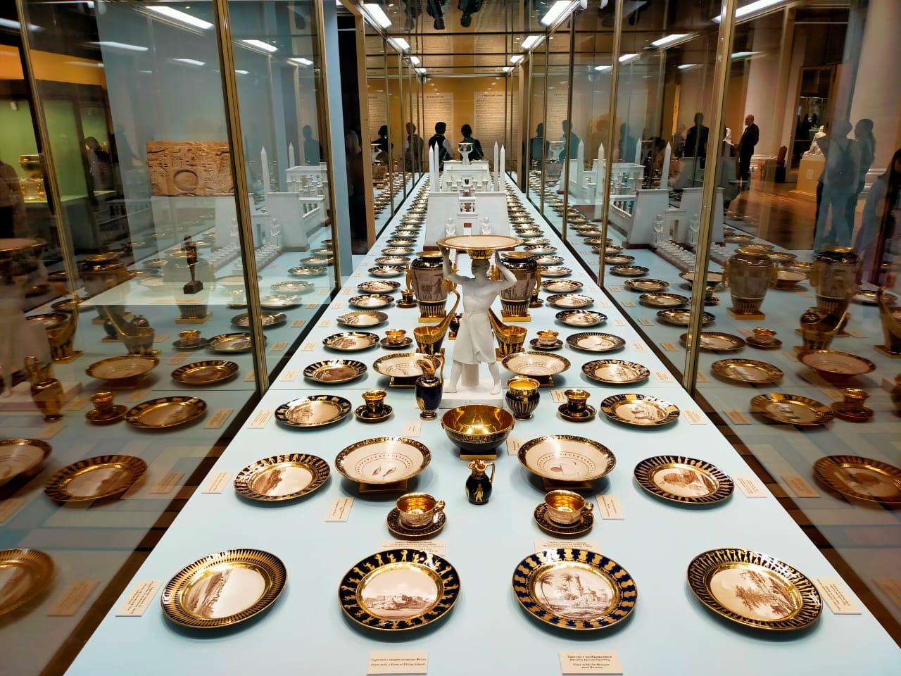 Египетский сервиз из собрания музея Кусково можно увидеть на выставке в Государственном Эрмитаже