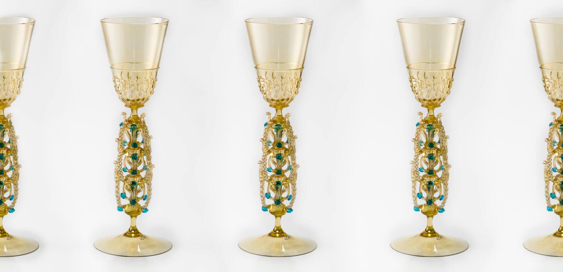 Выставка "Возрождение традиций. Венецианское стекло второй половины XIX века"