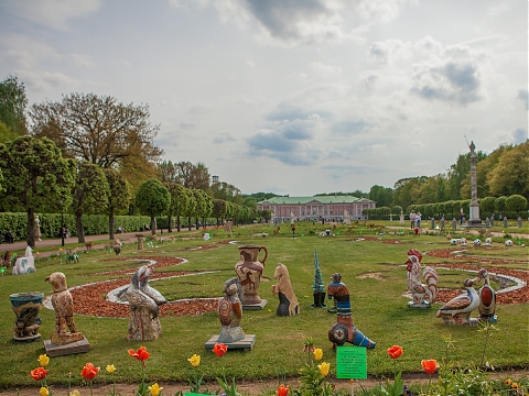 Прием заявок на участие в выставке "Стекло и керамика в старинном парке" 