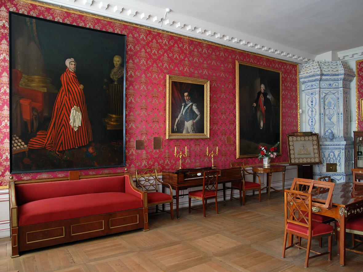 Онлайн-трансляция экскурсии по выставке "Храм Добродетели душа ее была…"