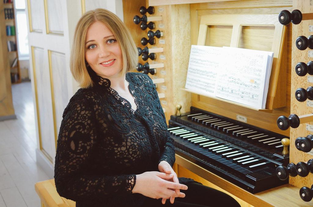 ОЛЕСЯ КРАВЧЕНКО ОЛЕСЯ КРАВЧЕНКО