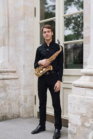 ВЛАДИСЛАВ МИНЕЕВ ВЛАДИСЛАВ МИНЕЕВ